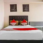 Oyo 90776 Fortune 88 Grand Kamala Lagoon